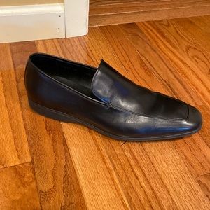 Magnanni black leather slip-on